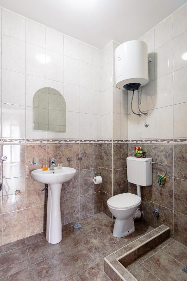 Apartmani Franeta Будва Екстериор снимка