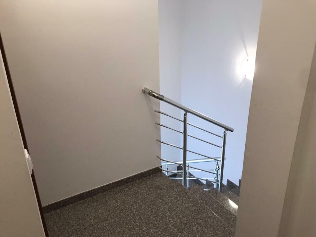 Apartmani Franeta Будва Екстериор снимка